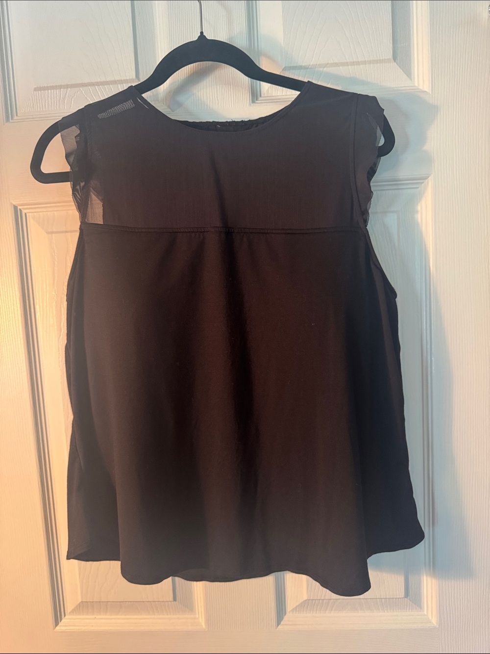 Shebird Black Sleeveless Pleat-Back Blouse w/Built-in Bra - Women's Top - XL